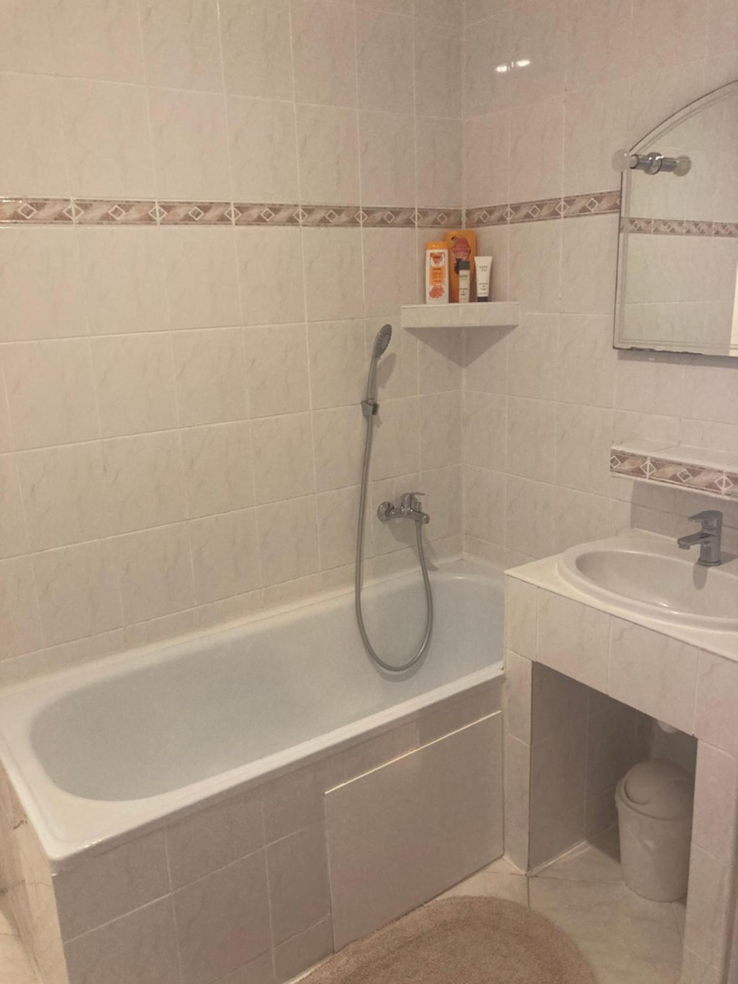 Utulny Apartman Blizko Centra Michalovce Exteriör bild