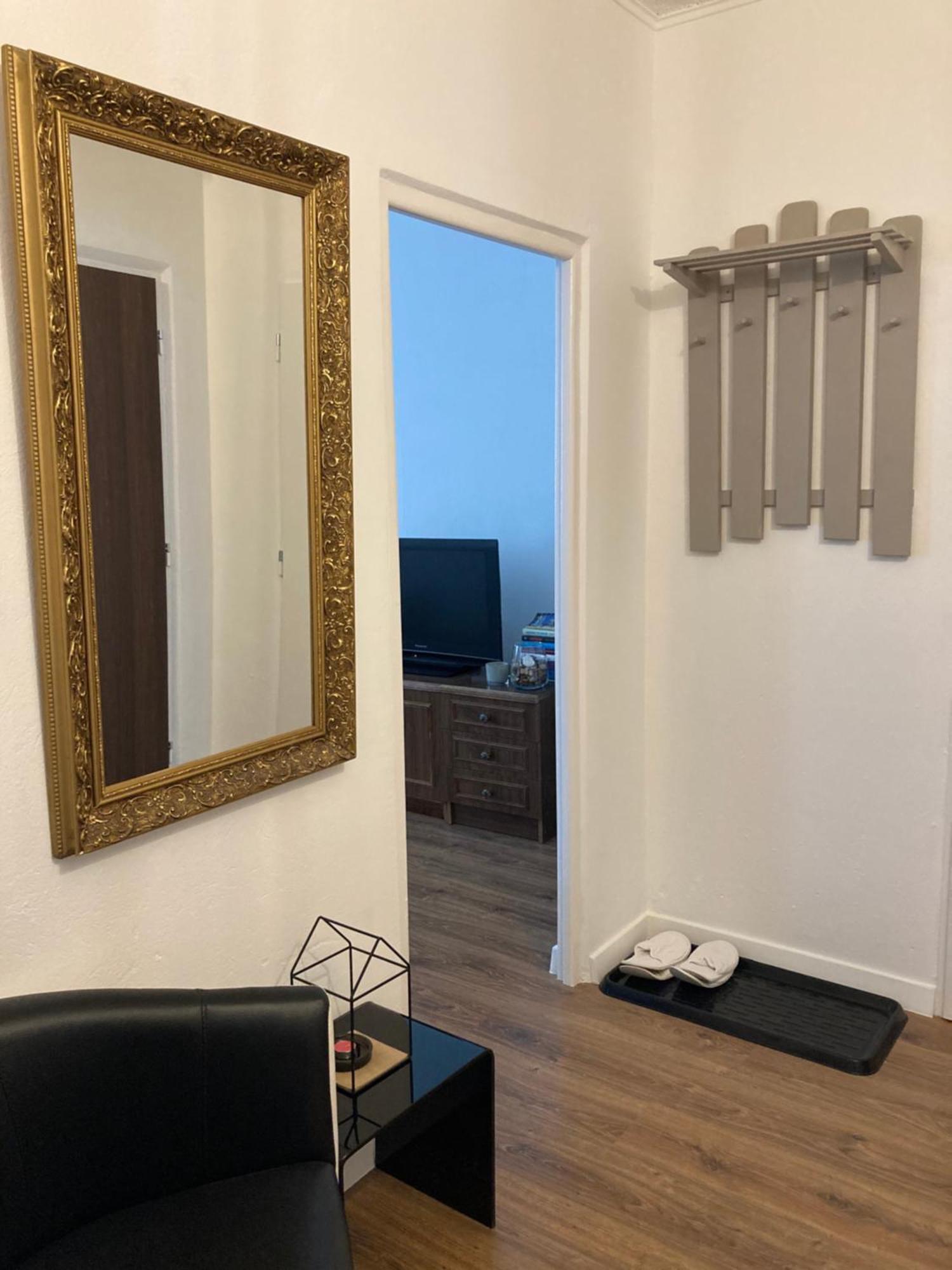 Utulny Apartman Blizko Centra Michalovce Exteriör bild